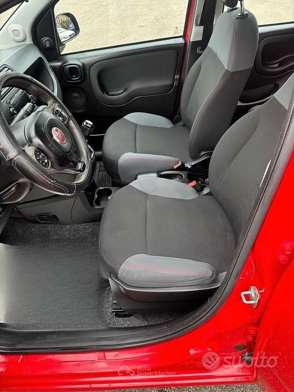 Usata Fiat Panda Easy 95 CV (69 kW) 2019 Rosso Utilitaria