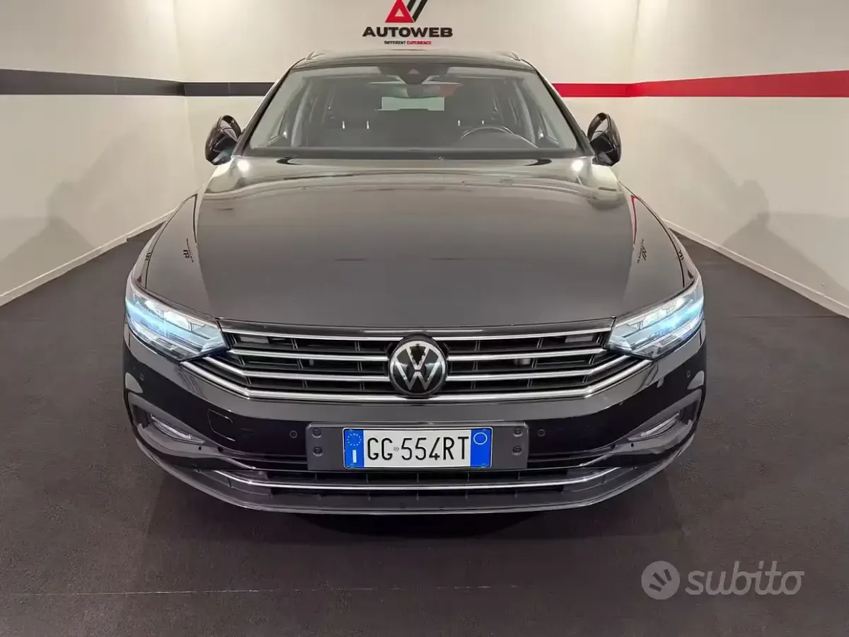 Usata VW Passat 150 CV (110 kW) 2021 Nero Station wagon