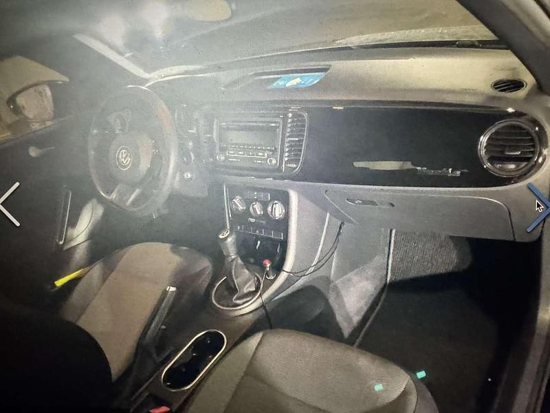 Usata VW Beetle Cabriolet 105 CV (77 kW) 2015 Nero Cabrio