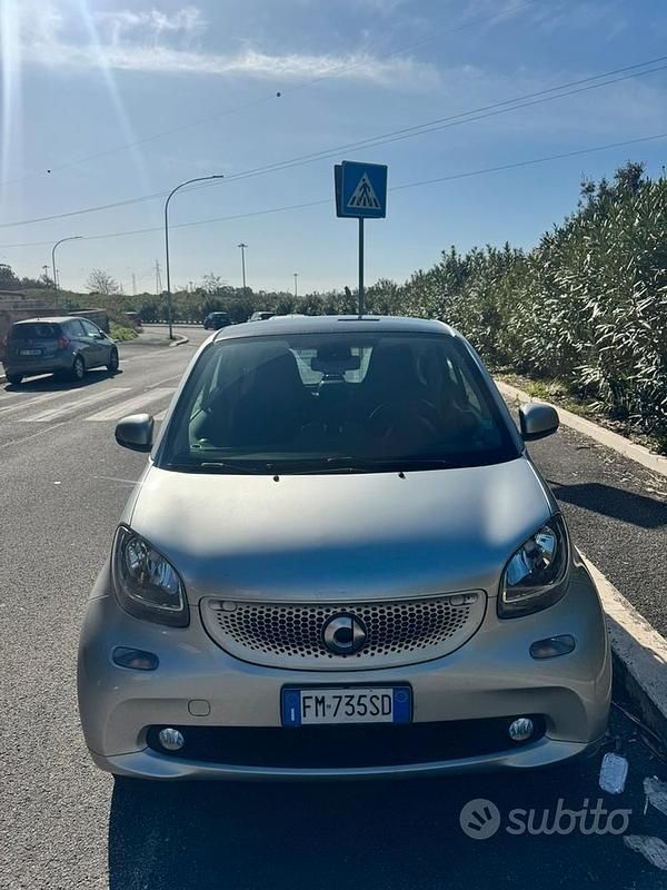 Usata Smart ForFour 2017 Utilitaria
