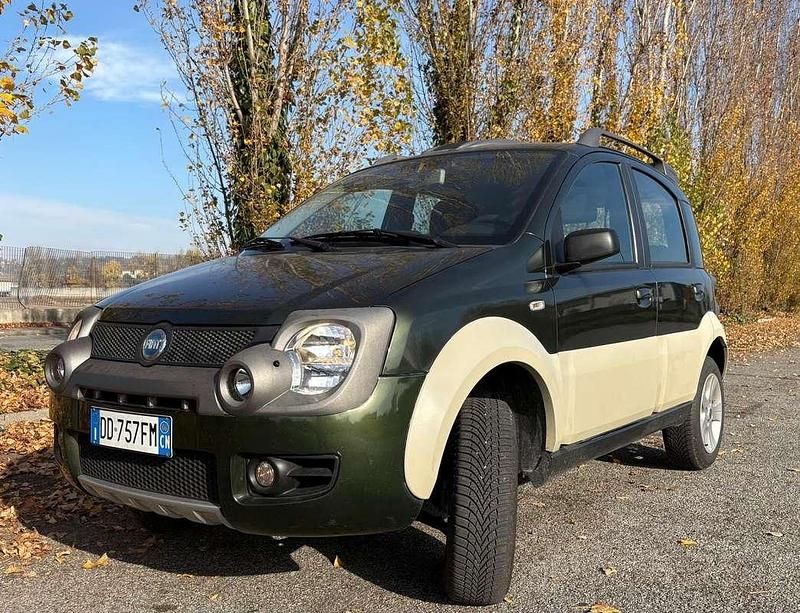 Usata Fiat Panda 4x4 Cross 69 CV (50 kW) 2006 Verde Utilitaria