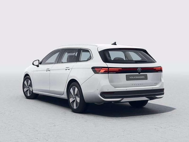 Nuova VW Passat Business 150 CV (110 kW) 2025 Pure white Station wagon