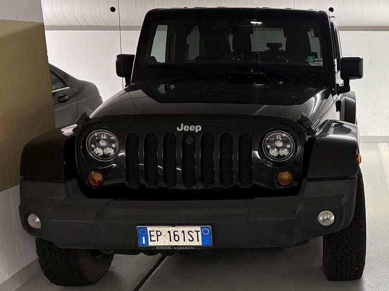 Usata Jeep Wrangler Sahara 200 CV (147 kW) 2013 Nero SUV