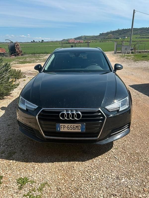 Usata Audi A4 Business Plus 150 CV (110 kW) 2018 Nero Station wagon