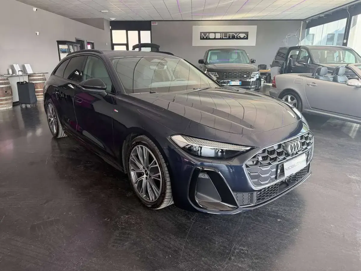 Usata Audi A5 S-Line 204 CV (150 kW) 2026 Blu/azzurro Station wagon