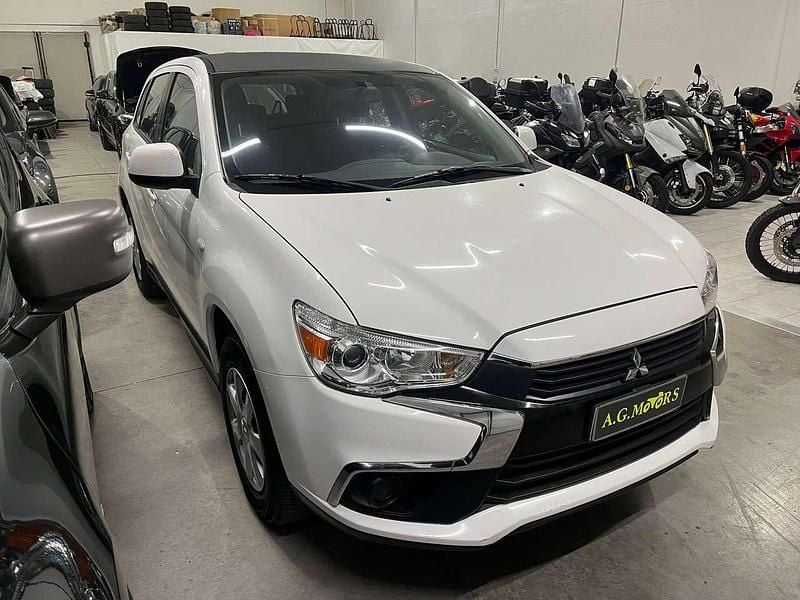 Usata Mitsubishi ASX 114 CV (83 kW) 2017 Bianco SUV
