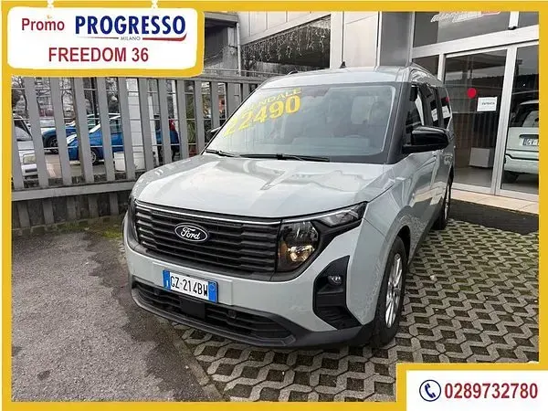 Usata Ford Tourneo Courier Titanium 124 CV (91 kW) 2025 Monovolume