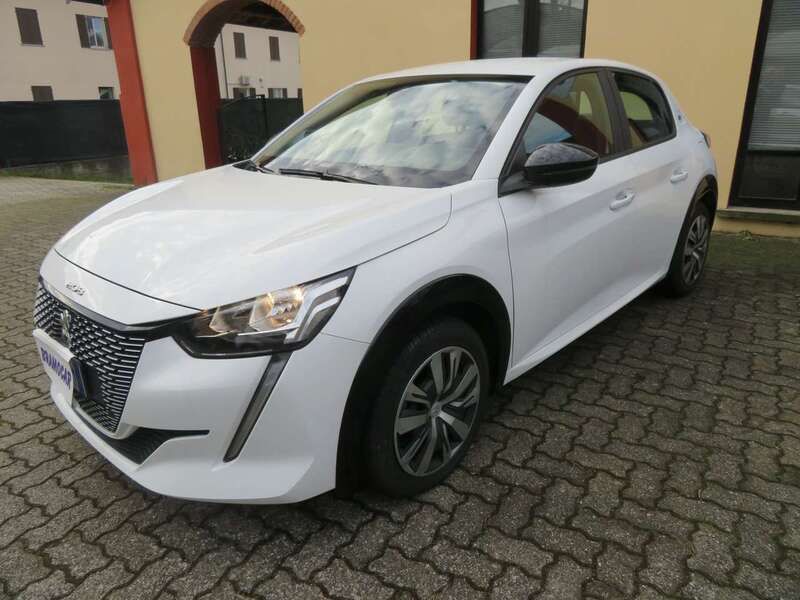 Bianco Usata 2023 Peugeot e-208 Active Due volumi | 16.900 € (Buon prezzo) - Immagine 1/4