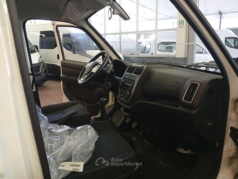 Nuova Piaggio Porter 101 CV (74 kW) 2025 Bianco