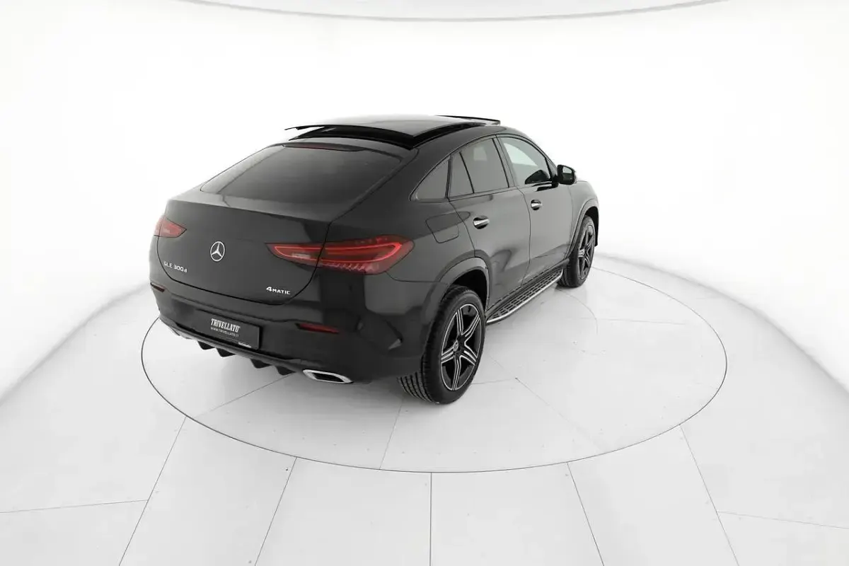 Usata Mercedes GLE300 AMG Line Premium Plus 269 CV (197 kW) 2024 Nero SUV