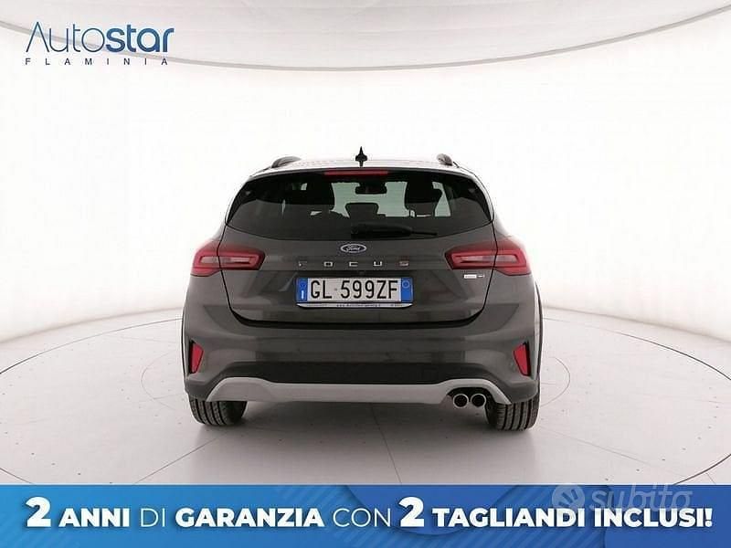 Usata Ford Focus Active 125 CV (91 kW) 2022 Grigio SUV