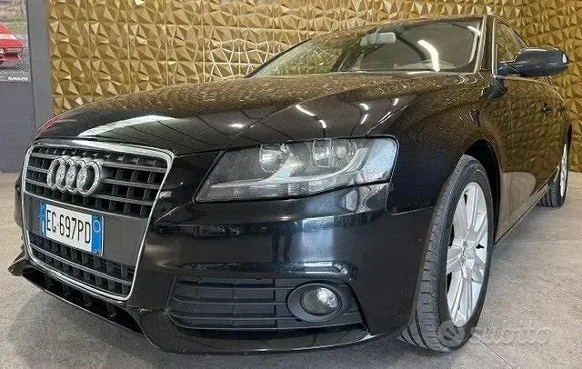 Usado Audi A4 Business 143 CV (105 kW) 2011 Negro Familiar