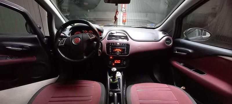 Usata Fiat Punto Evo Dynamic 77 CV (56 kW) 2010 Nero Utilitaria