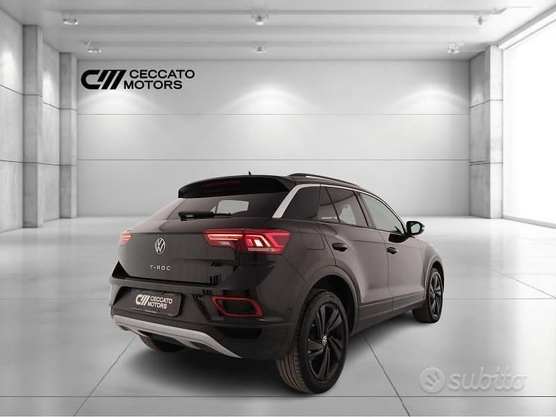 Usata VW T-Roc Style 150 CV (110 kW) 2024 Nero SUV