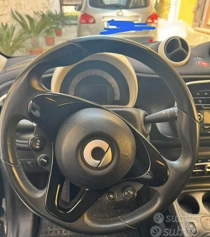 Begagnad Smart ForFour 90 HK (66 kW) 2017 Grå Halvkombi