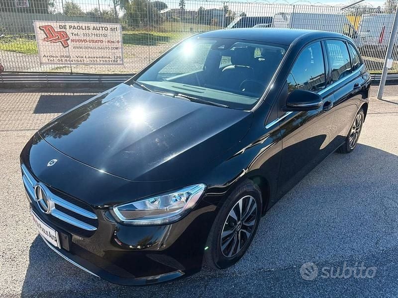 Usata Mercedes B180 158 CV (116 kW) 2022 Nero Monovolume