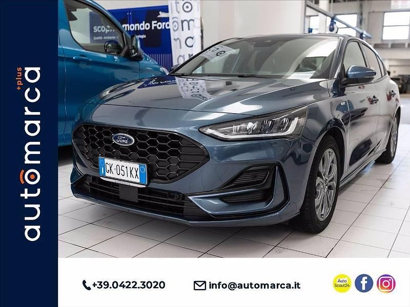 Usata Ford Focus ST-Line 125 CV (91 kW) 2022 Blu metallizzato Berlina