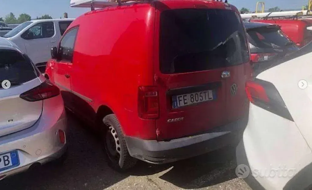 Usata VW Caddy 122 CV (89 kW) 2016 Rosso Monovolume