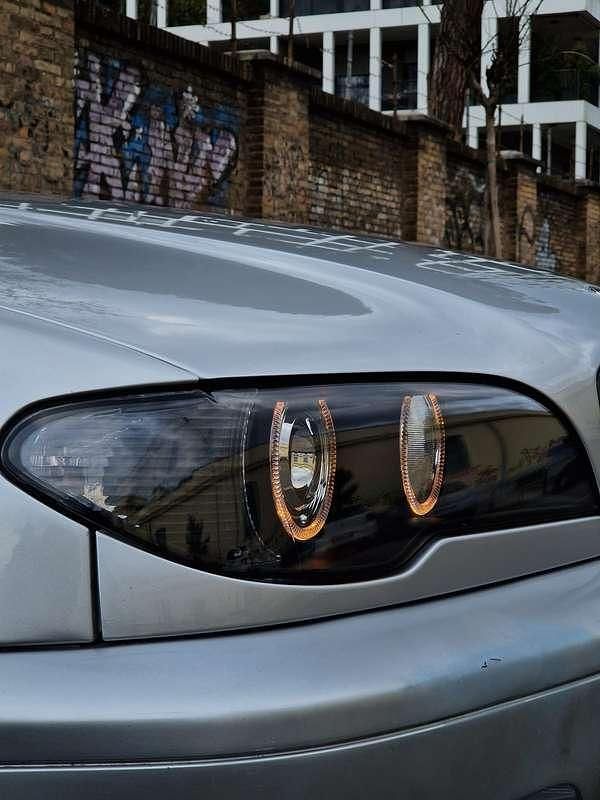 Usata BMW 318 143 CV (105 kW) 2004 Argento Coupé