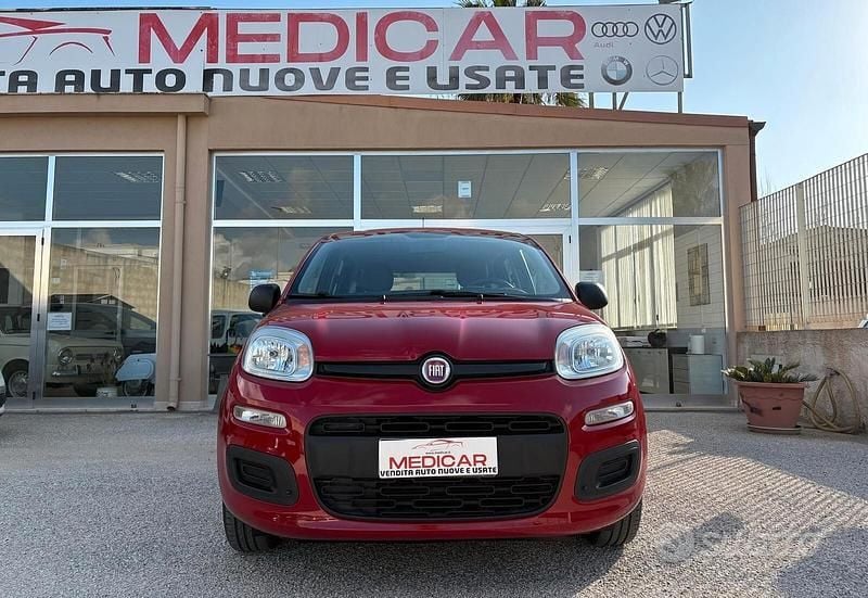 Usata Fiat Panda 69 CV (50 kW) 2015 Rosso Utilitaria
