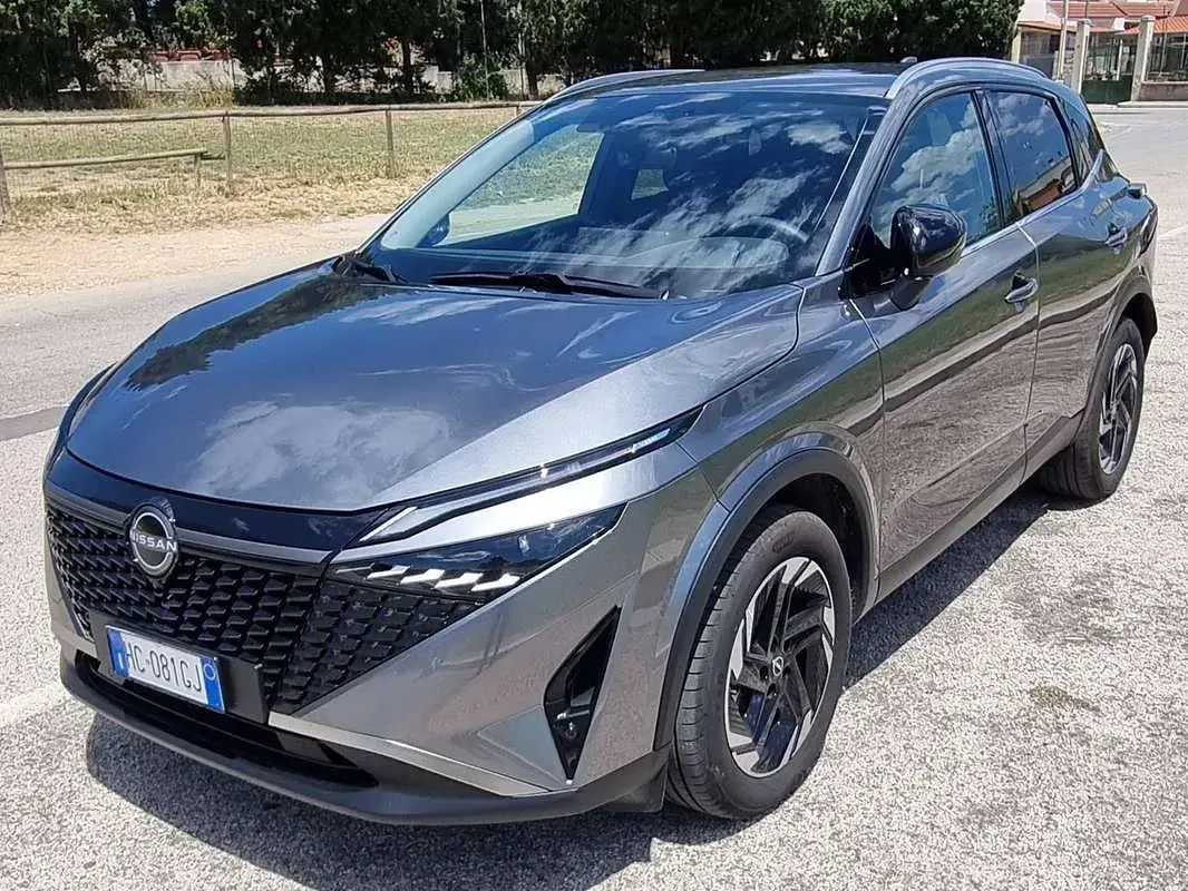 Usata Nissan Qashqai N-Connecta 140 CV (102 kW) 2026 Grigio SUV