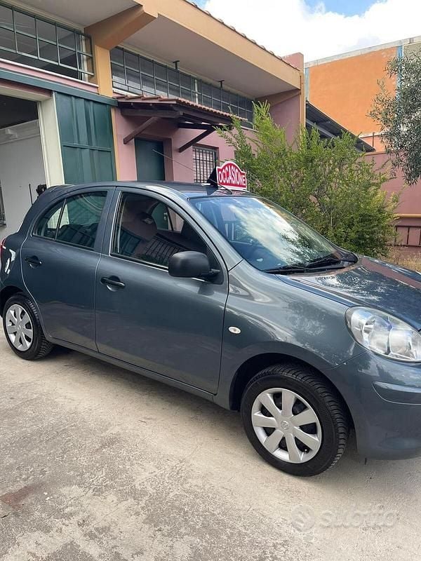 Usata Nissan Micra Tekna 80 CV (58 kW) 2012 Blu Utilitaria