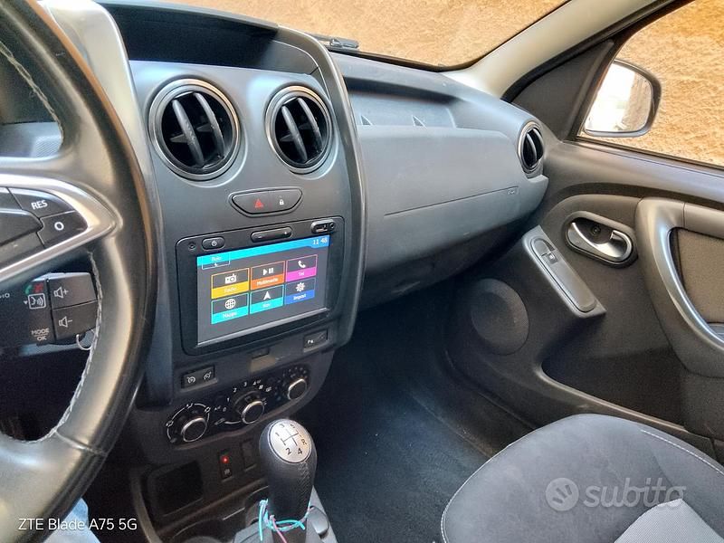 Usata Dacia Duster 105 CV (77 kW) 2017 Blu SUV