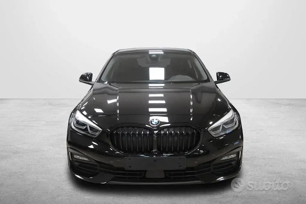 Usata BMW 116 Advantage 116 CV (85 kW) 2021 Nero Utilitaria