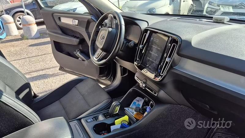 Usata Volvo XC40 Business Edition 150 CV (110 kW) 2020 Nero SUV