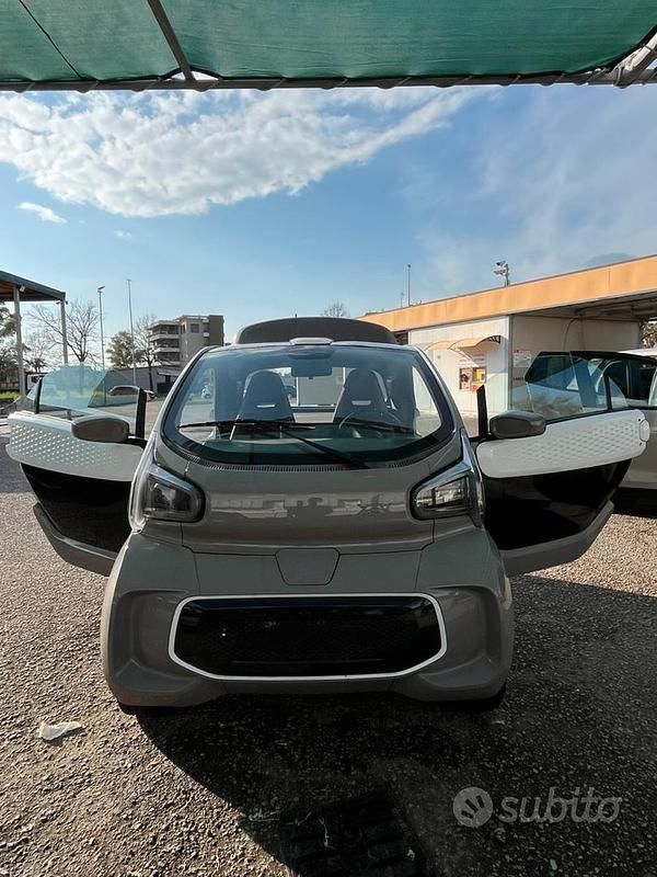 Usata XEV Yoyo 2021 Marrone Utilitaria