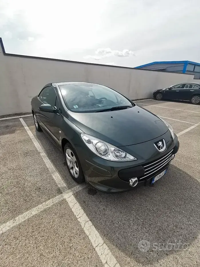 Usata Peugeot 307 CC 136 CV (100 kW) 2006 Cabrio