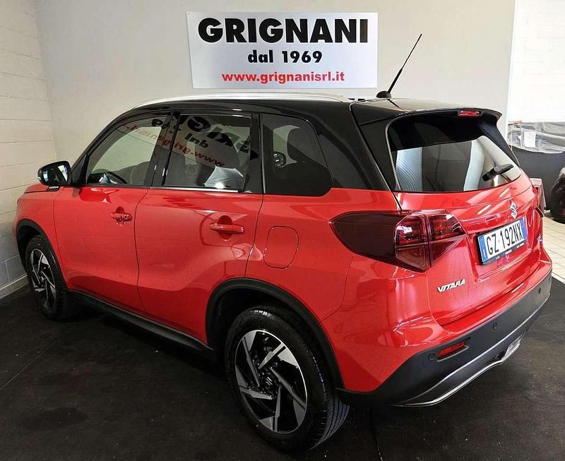 Second-hand Suzuki Vitara 110 CP (80 kW) 2025 Roșu SUV