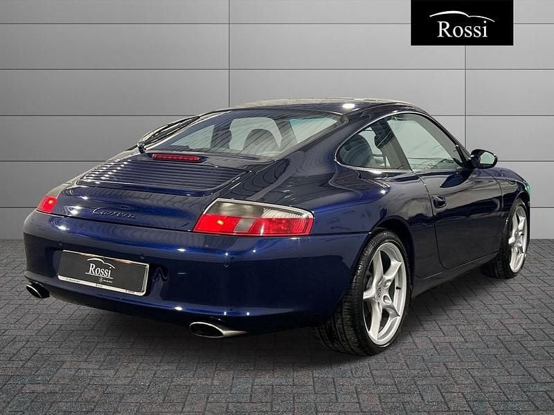 Usata Porsche 911 Carrera 320 CV (235 kW) 2001 Blu metalizzato Coupé