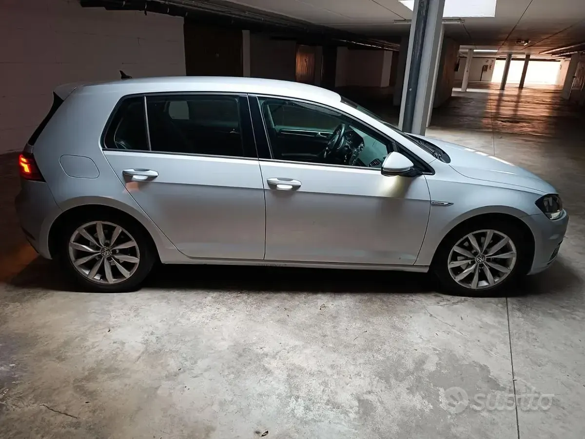Usata VW Golf VII Executive 131 CV (96 kW) 2018 Grigio Berlina