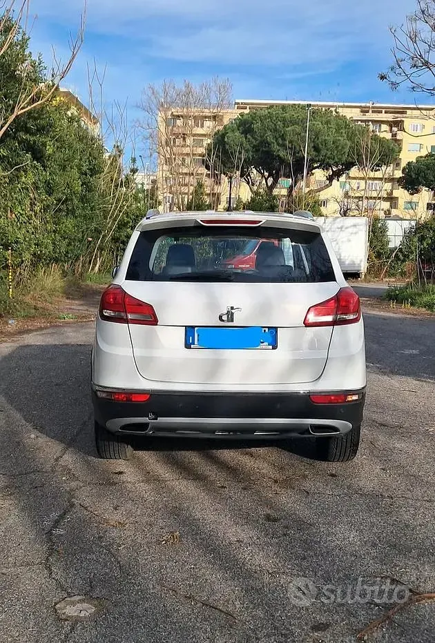 Usata DR DR6 150 CV (110 kW) 2018 Bianco SUV