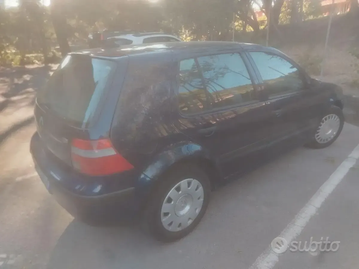 Begagnad VW Golf IV 101 HK (74 kW) 2004 Sedan