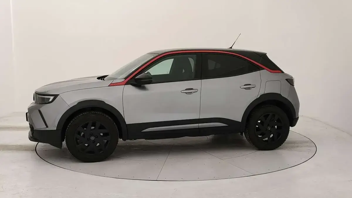Usata Opel Mokka GS Line 101 CV (74 kW) 2023 Grigio artense SUV