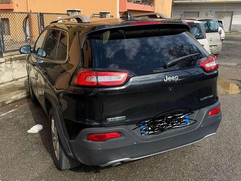 Usata Jeep Cherokee Limited 140 CV (102 kW) 2015 Nero SUV