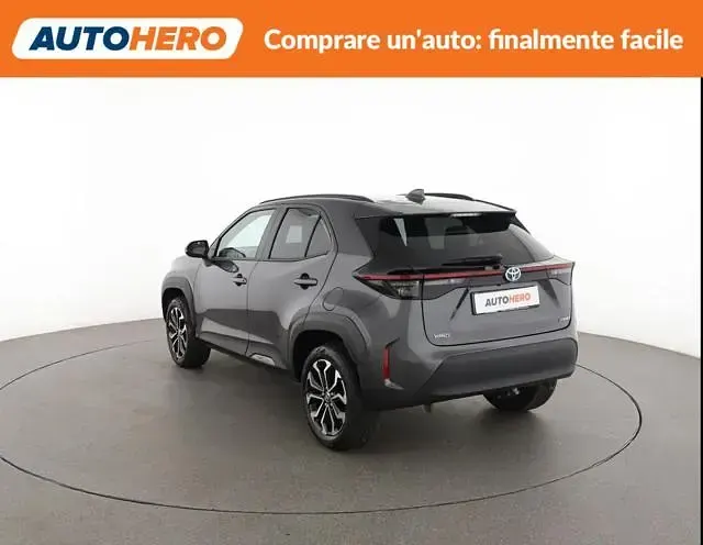 Usata Toyota Yaris Cross Trend 116 CV (85 kW) 2023 Grigio SUV