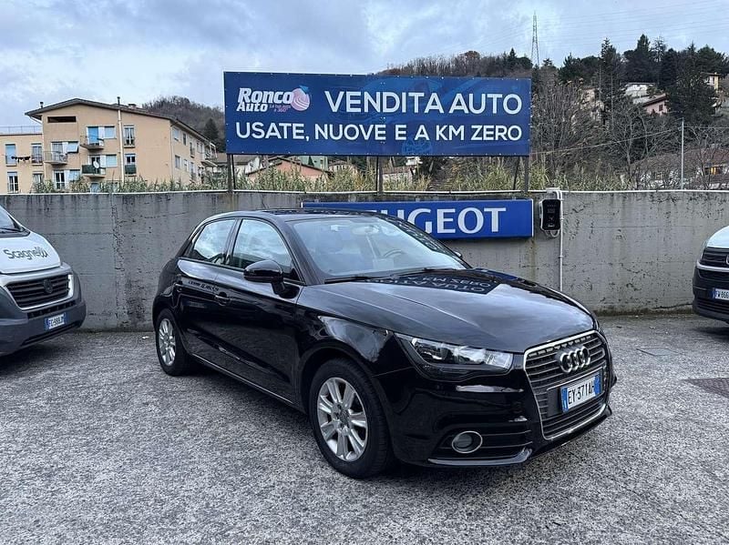 Nero Usata 2015 Audi A1 Sportback Attraction Due volumi | 9900 € (Super prezzo) - Immagine 1/4