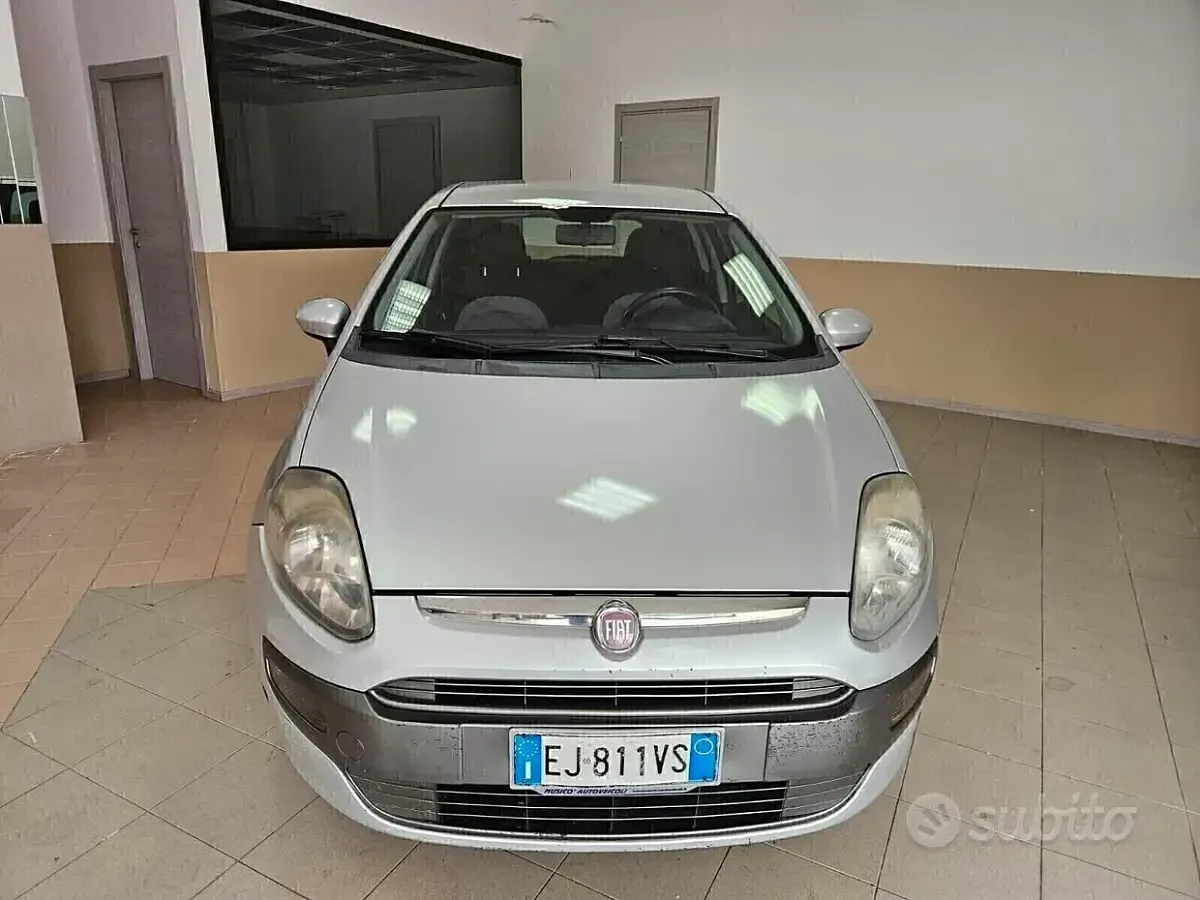Usata Fiat Punto Evo S 95 CV (69 kW) 2011 Grigio Utilitaria