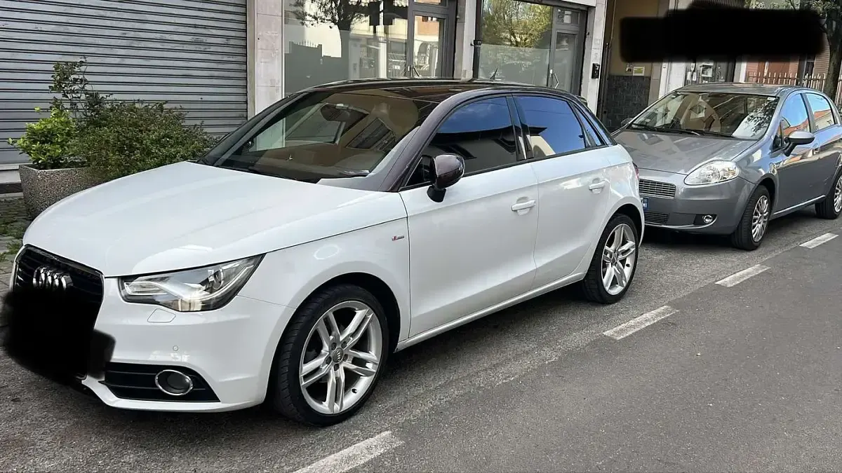 Begagnad Audi A1 Sportback S-Line 90 HK (66 kW) 2014 Halvkombi