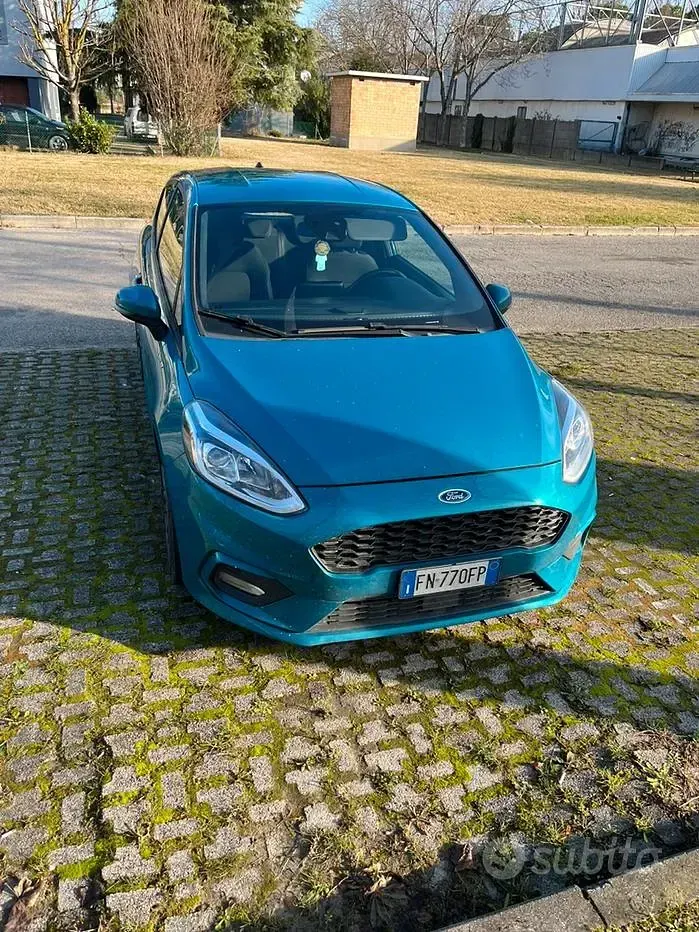 Usata Ford Fiesta ST 120 CV (88 kW) 2018 Bluazzurro Utilitaria