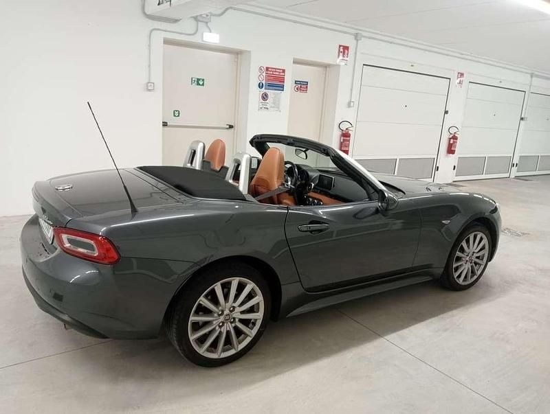 Usata Fiat 124 Spider Lusso 140 CV (102 kW) 2017 Cabrio