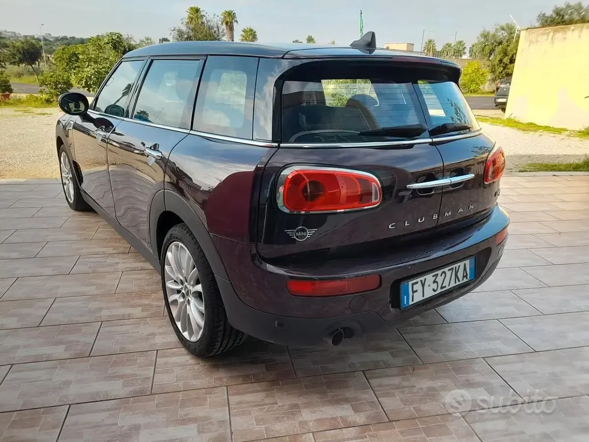 Usata Mini One D Clubman Business 116 CV (85 kW) 2019 Marrone Station wagon