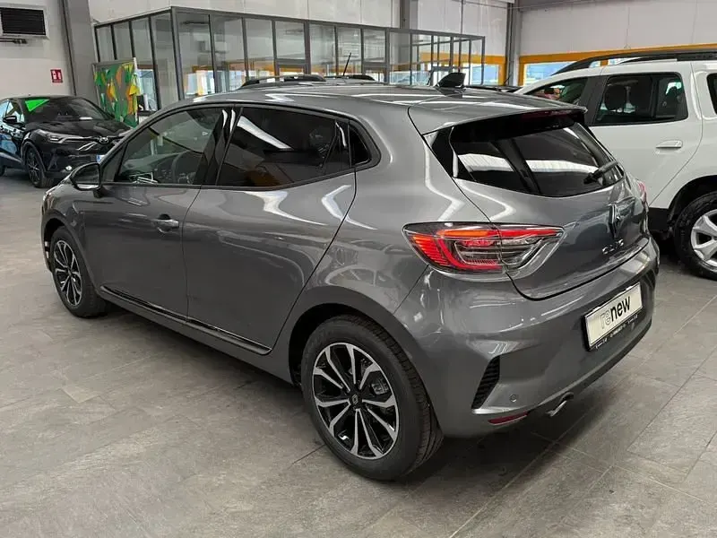 Usata Renault Clio Techno 91 CV (66 kW) 2025 Grigio Utilitaria