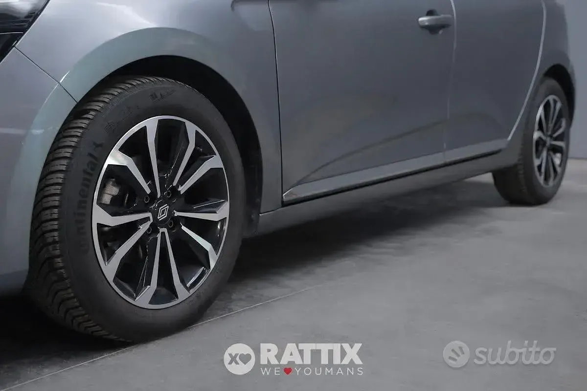 Usata Renault Clio V Techno 91 CV (66 kW) 2025 Grigio Berlina