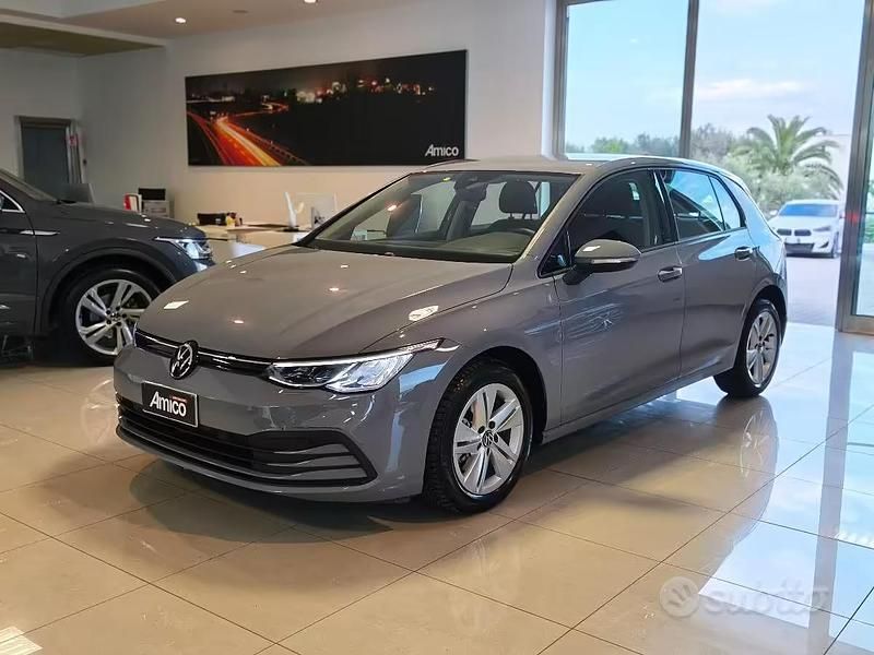 Usata VW Golf VII 116 CV (85 kW) 2021 Grigio Utilitaria