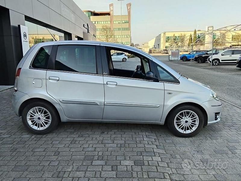 Usata Lancia Musa 95 CV (69 kW) 2011 Other Monovolume