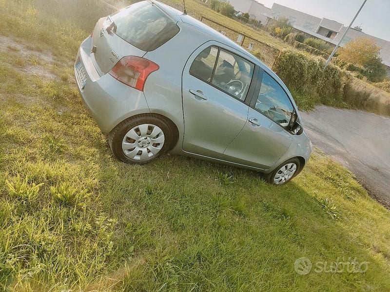 Usata Toyota Yaris 2006 Utilitaria